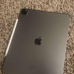M1 12.9 IPad Pro