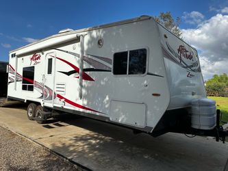 2011 Attitude 27LFS Toy hauler