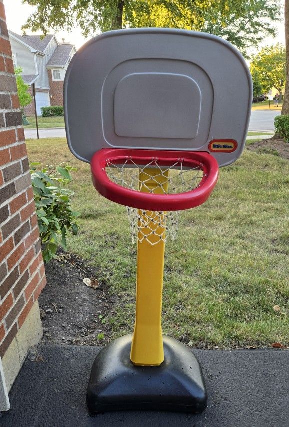 Little Tikes TotSports Basketball Set