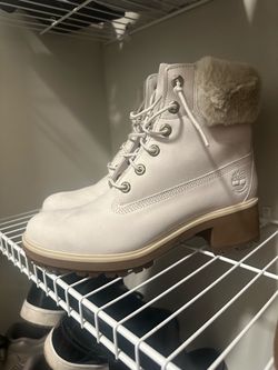 Timberland White Boots with Faux Fur Collar