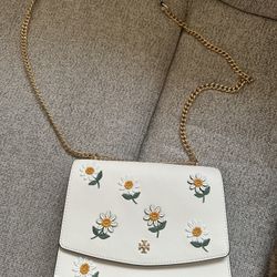 Embroidered Daisy And White Crossbody Purse
