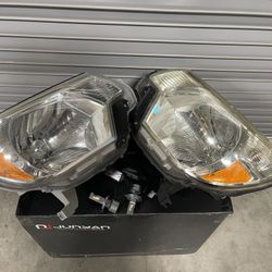 2012 -2015 Toyota Tacoma Head Light 