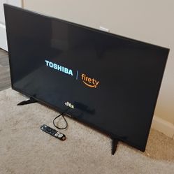 Toshiba - 43” Class LED 4K UHD Smart Fire TV Edition TV, 43LF621U19