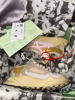 Off-White ODSY-1000 Beige Pink Sneakers Sz 35 w/ Box