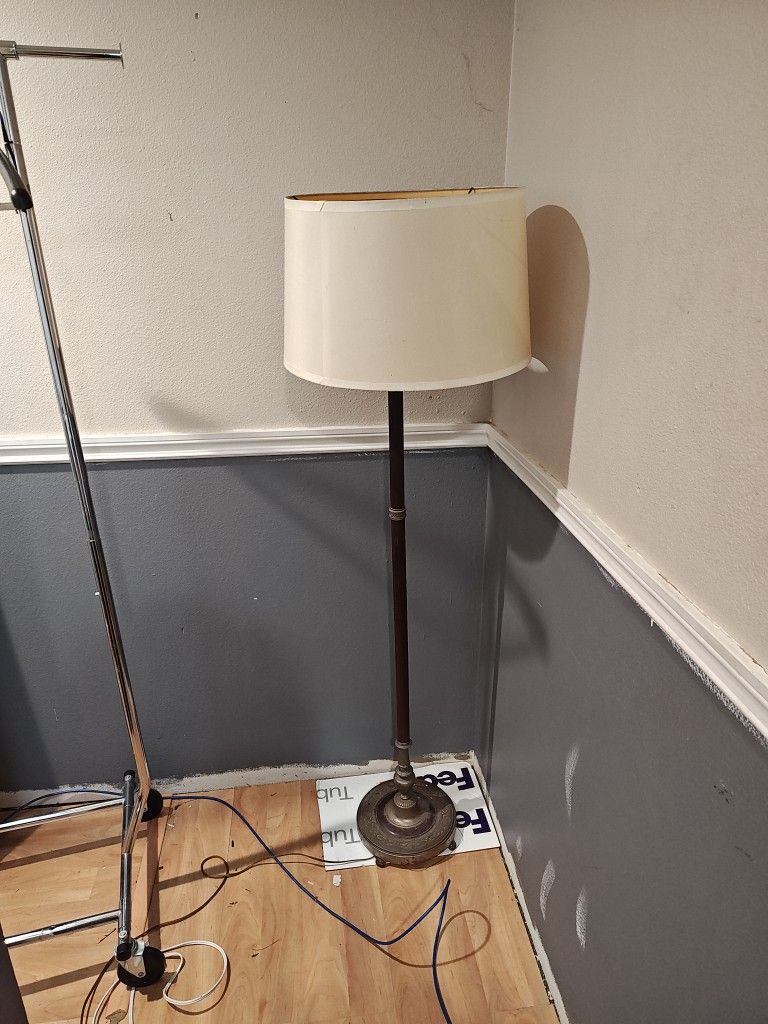 Vintage Antique Floor Lamp All Metal Bronze And Brass