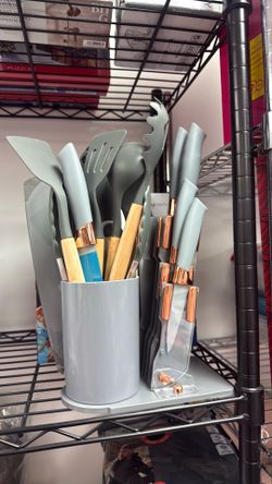 KITCHENWARE SET