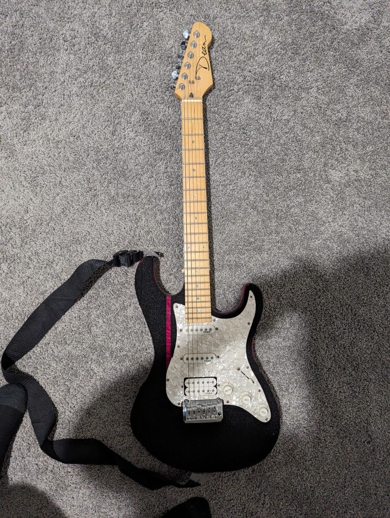 Dean Stratocaster Guitar