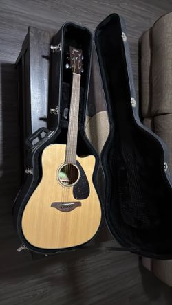 Yamaha Guitar FGX800C And Road Runner Case