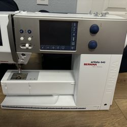Bernina Artista 640 Sewing Machine