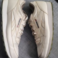 Reebok Classic White / Gum Sole 10.5