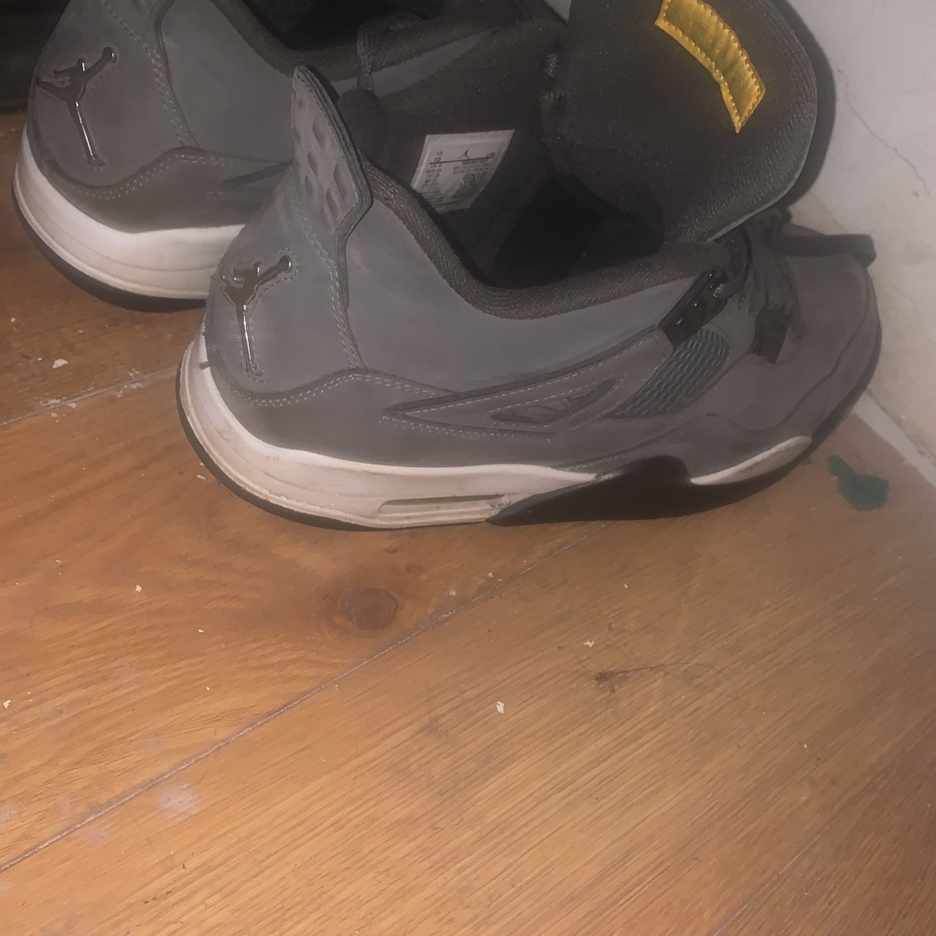Jordan Retro 4s