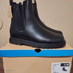 Girls Boots Size 5 Fits 6.5 Womens