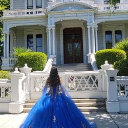 15 Añera Dresses  Size Midum  Royal Blue  And Gold Details Beatiful 
