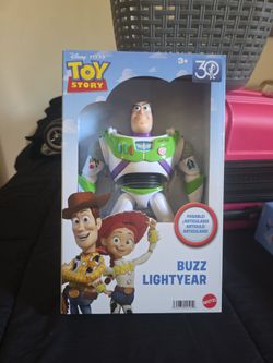 Buzz lightyear
