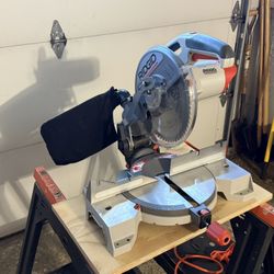 Rigid 10" Compound Miter Saw With Accessory Pack 