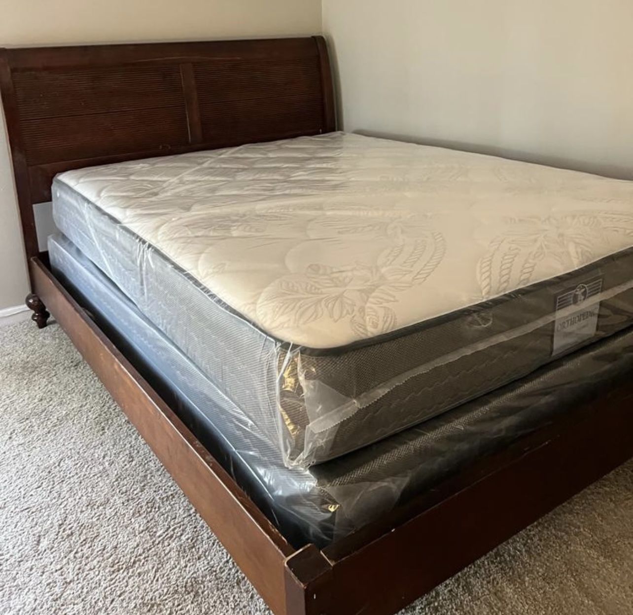 NEW MATTRESS QUEEN SIZE PLUSH WITH BOX SPRING-SET / 🚚🚚🚚