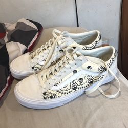 Vans With Skulls