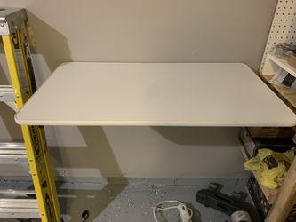 Shelf ideal for folding clothes or save space