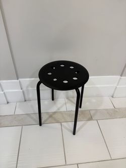 IKEA MARIUS Stool
