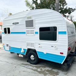 2015 Riverside retro trailer 155xl white water