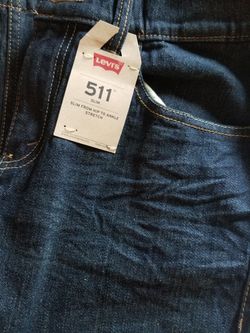 Levis NEW