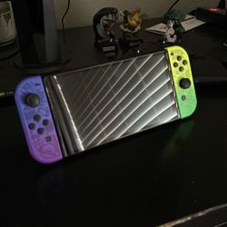 Nintendo Switch OLED Splatoon 3 Edition Bundle 