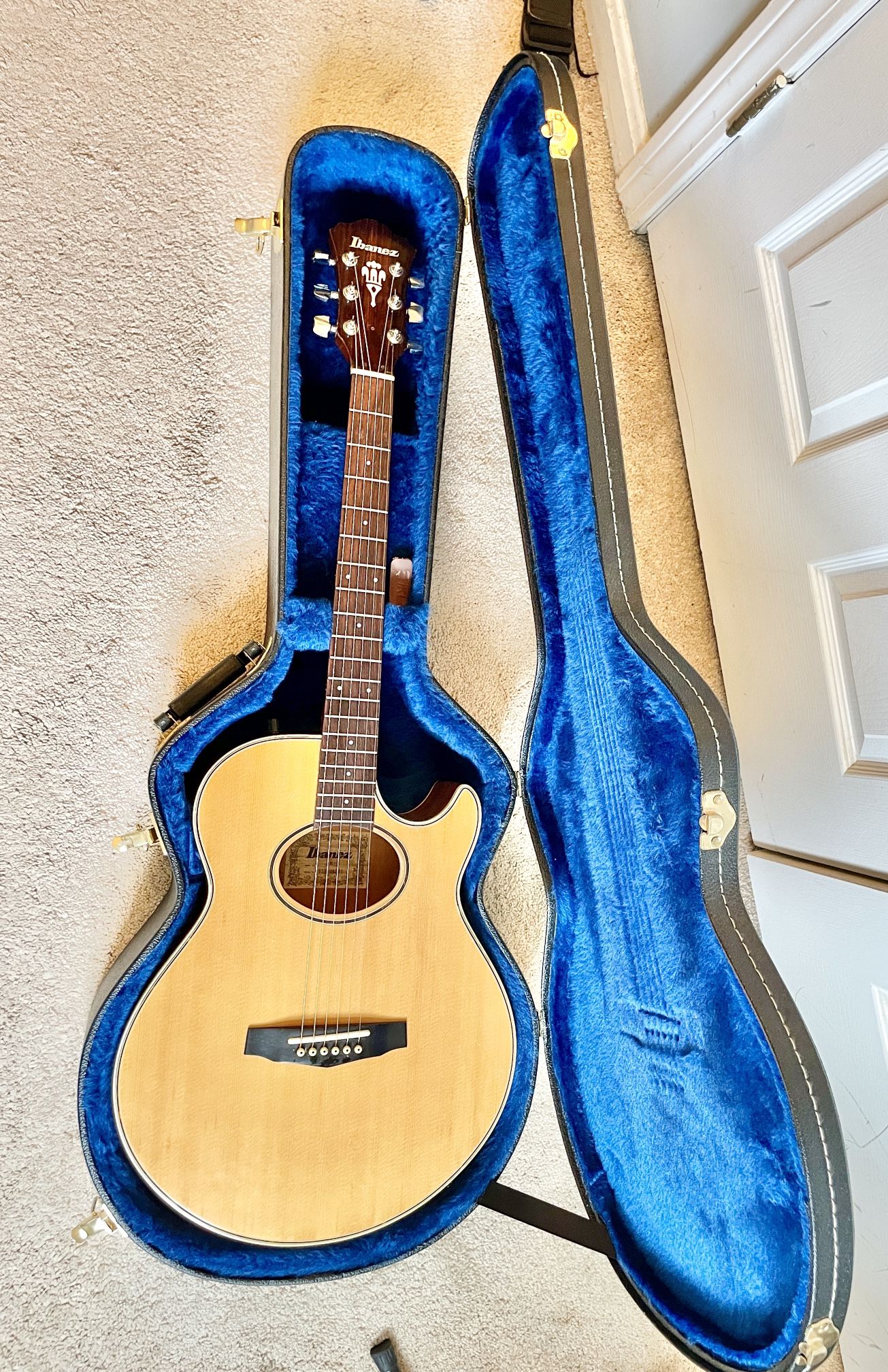 Vintage Ibanez Electric Acoustic Guitar w/hardcase