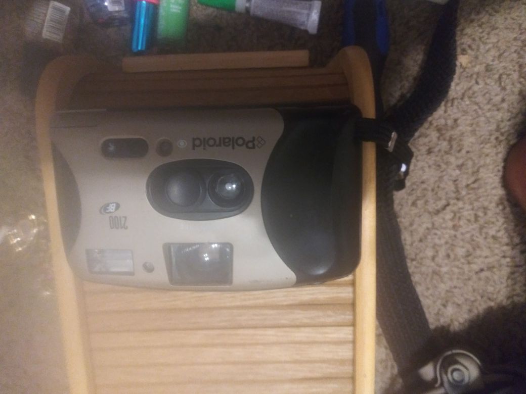 Polaroid 2100bf