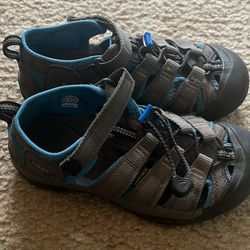 Keen Size 2 Water Sandals 