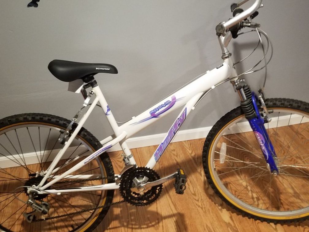 HUFFY 26 INCH WOMEN'S BIKE