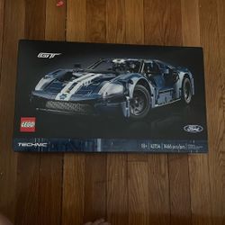 LEGO Technic 2022 Ford GT 42154 Car Model Kit