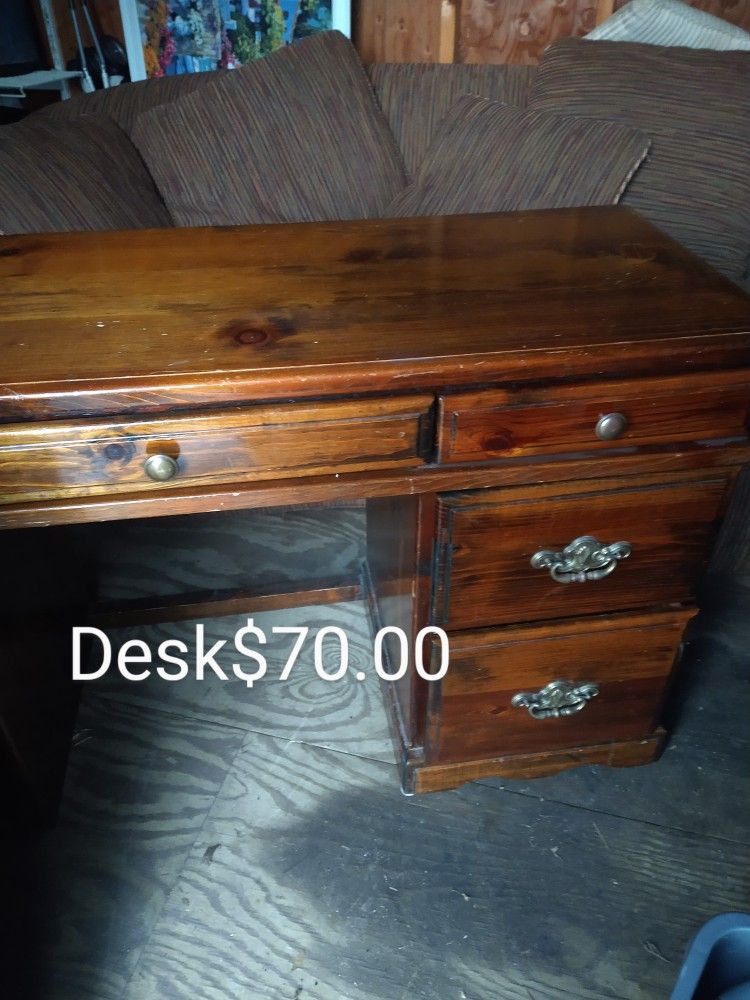 Desk, Chair, Dresser Lamps able