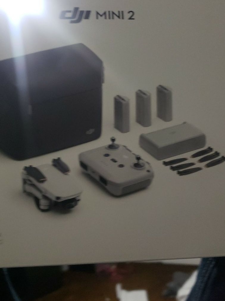 DjI Mini2 Fly More Combo