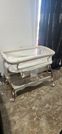 New Baby Bassinet Bedside Crib, 3-In-1 Baby Bassinet Bedside Sleeper with Mattress