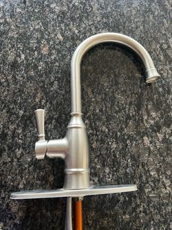 Moen kitchen sink faucet
