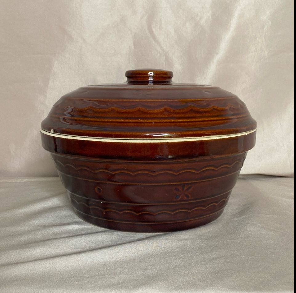 Vintage Marcrest Stoneware Dutch Oven