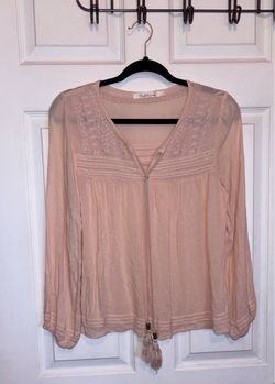 Solitaire NWOT Light Peach Pink Chiffon Style Long Sleeve Top Size L