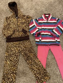 Girls 5T athletic sets lot