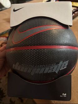 Nike Dominate Basketball