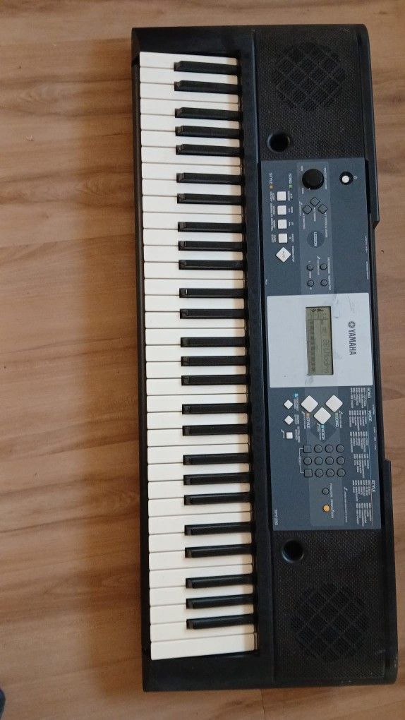 YAMAHA Electric Piano