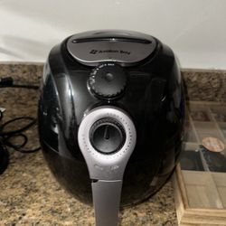 Avalon Bay 3.7-Quart Black Air Fryer