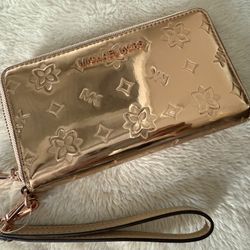 Michael Kors Jet Set Travel Large Smartphone Wristlet 