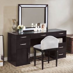 Vanity Set