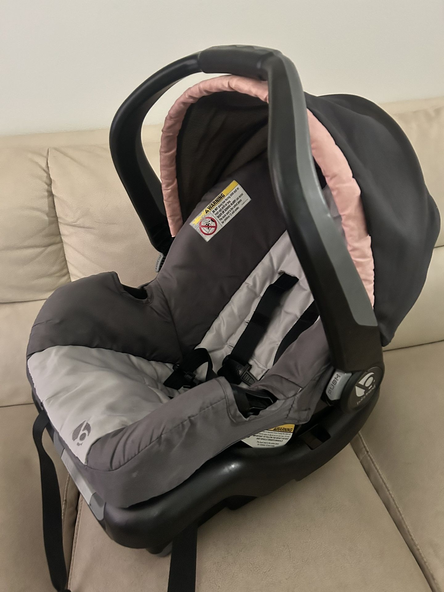Baby Trend Carseat and Stroller Combo