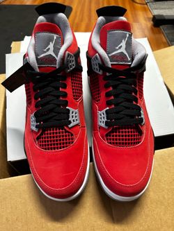 Toro bravo Jordan 4 size 13 brand new