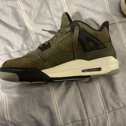 Jordan 4 Green Olive Size 5.5