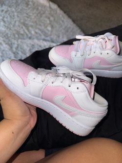 Pink airjordens size 5