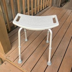 Deluxe Aluminum Shower Bench - Excellent Condition 
