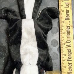 Ty Beanie Baby Stinky The Skunk 