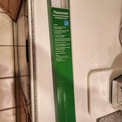 New Never Used Juno 22 3/4" Flourescent Lights  I Have 7 Of Them $7. Each